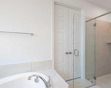 2625 Fargo Place - Photo Thumbnail 10