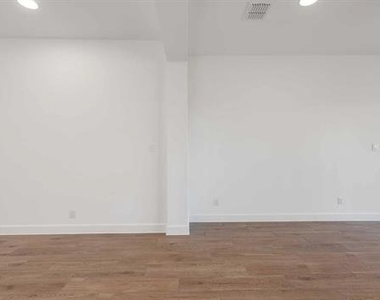 2625 Fargo Place - Photo Thumbnail 11