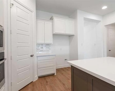 2625 Fargo Place - Photo Thumbnail 5