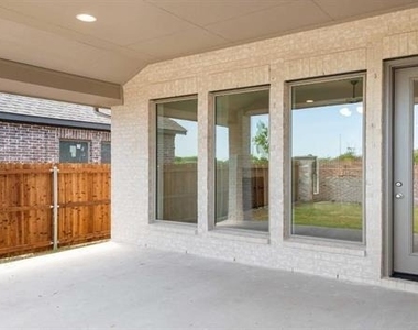 2625 Fargo Place - Photo Thumbnail 14