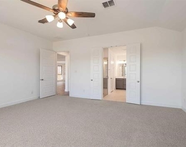 2625 Fargo Place - Photo Thumbnail 8