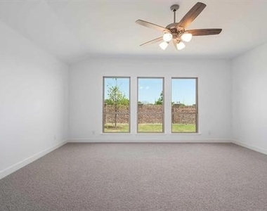 2625 Fargo Place - Photo Thumbnail 12