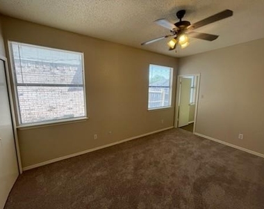 1232 Wheatfield Drive - Photo Thumbnail 16
