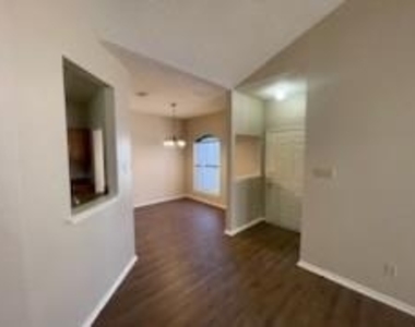 1232 Wheatfield Drive - Photo Thumbnail 9