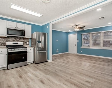 926 Powell Road - Photo Thumbnail 10