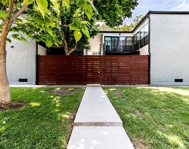 2806 Reagan Street - Photo Thumbnail 1