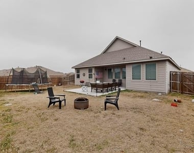 423 Pepperbark Avenue - Photo Thumbnail 37