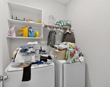 423 Pepperbark Avenue - Photo Thumbnail 35