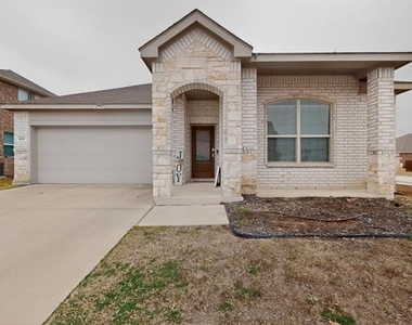 423 Pepperbark Avenue - Photo Thumbnail 6