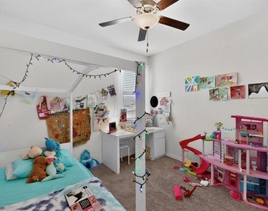 423 Pepperbark Avenue - Photo Thumbnail 30