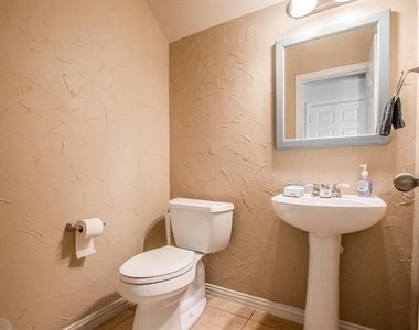 6801 Sandshell Boulevard - Photo Thumbnail 27