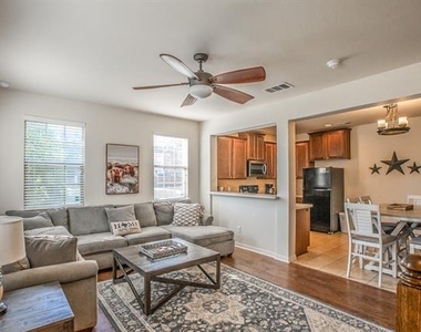 6801 Sandshell Boulevard - Photo Thumbnail 3