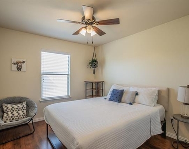 6801 Sandshell Boulevard - Photo Thumbnail 23