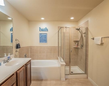 6801 Sandshell Boulevard - Photo Thumbnail 15