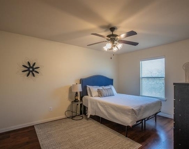 6801 Sandshell Boulevard - Photo Thumbnail 20
