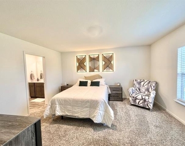 13604 Mineral Road - Photo Thumbnail 11