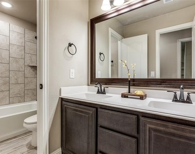 1605 George Lane - Photo Thumbnail 16