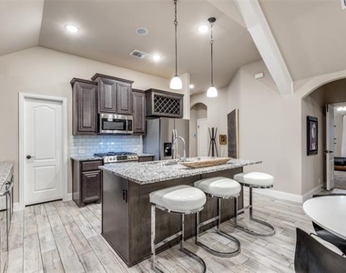 1605 George Lane - Photo Thumbnail 5