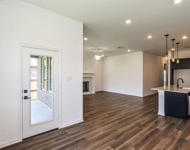 508 Virginia Way - Photo Thumbnail 7
