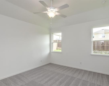 508 Virginia Way - Photo Thumbnail 9