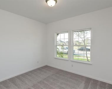 508 Virginia Way - Photo Thumbnail 11