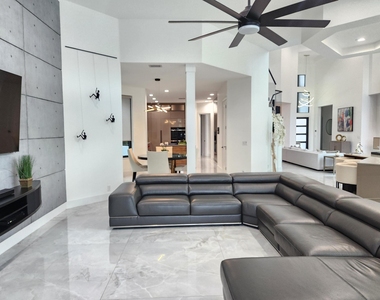 7928 Talavera Place - Photo Thumbnail 11