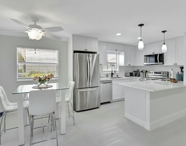 581 Monaco Boulevard - Photo Thumbnail 8