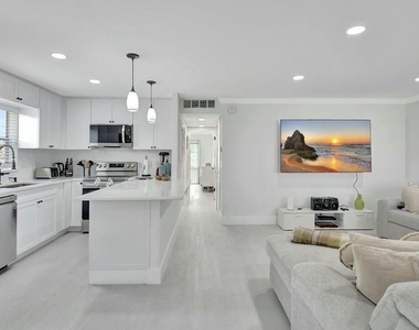 581 Monaco Boulevard - Photo Thumbnail 5