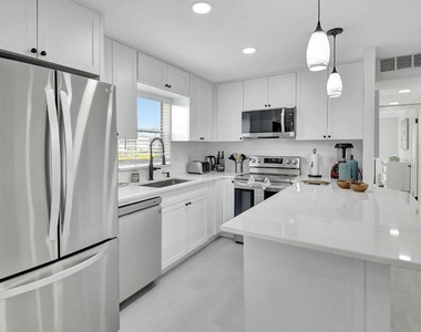 581 Monaco Boulevard - Photo Thumbnail 9