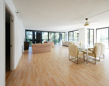 2450 Presidential Way - Photo Thumbnail 4