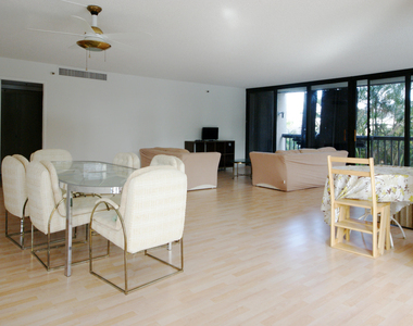 2450 Presidential Way - Photo Thumbnail 8