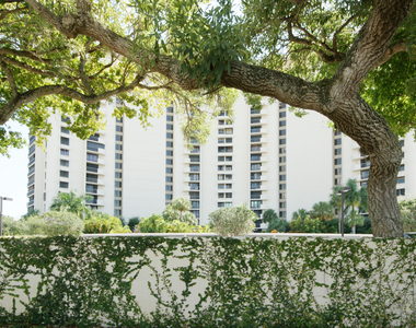 2450 Presidential Way - Photo Thumbnail 48