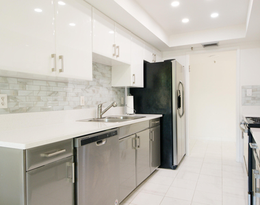 2450 Presidential Way - Photo Thumbnail 17