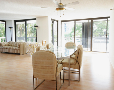 2450 Presidential Way - Photo Thumbnail 7