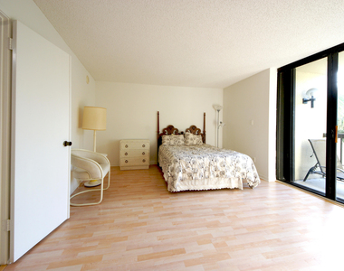 2450 Presidential Way - Photo Thumbnail 28