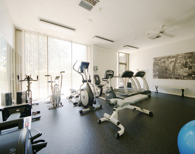 2450 Presidential Way - Photo Thumbnail 43