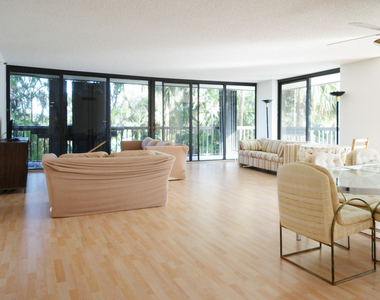 2450 Presidential Way - Photo Thumbnail 5