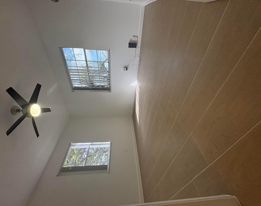 661 Waterside Drive - Photo Thumbnail 3