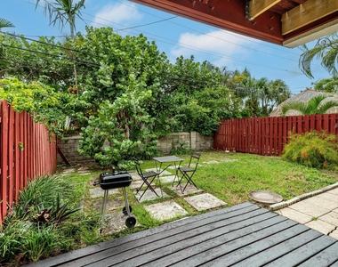 2530 Ne 9th Street - Photo Thumbnail 25