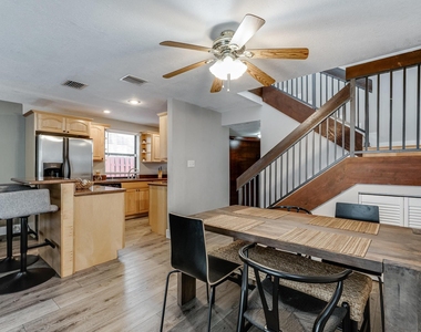 2530 Ne 9th Street - Photo Thumbnail 6
