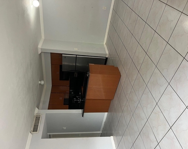 4051 Ne 13th Avenue - Photo Thumbnail 5