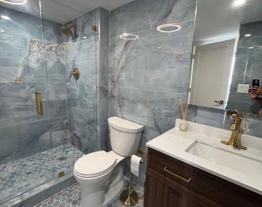 20515 E Country Club Drive - Photo Thumbnail 27