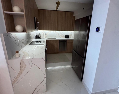 20515 E Country Club Drive - Photo Thumbnail 6