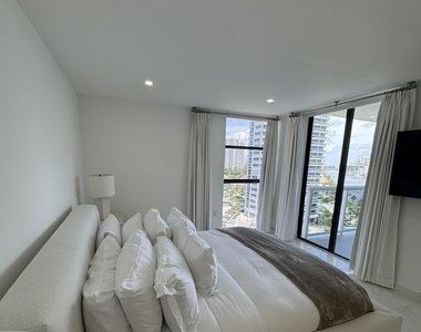 20515 E Country Club Drive - Photo Thumbnail 17