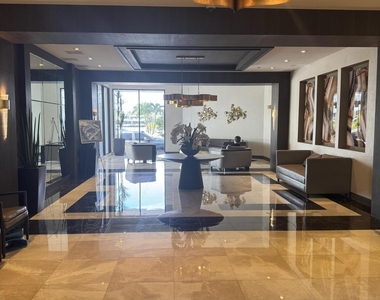 20515 E Country Club Drive - Photo Thumbnail 31