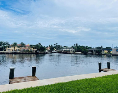 624 Snug Harbor Drive - Photo Thumbnail 1