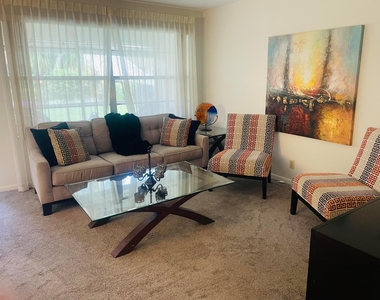 624 Snug Harbor Drive - Photo Thumbnail 8