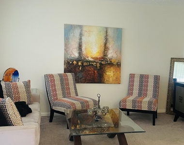 624 Snug Harbor Drive - Photo Thumbnail 13