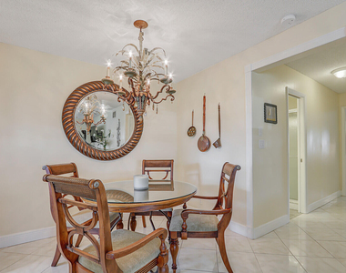 404 Sandpiper Drive - Photo Thumbnail 10