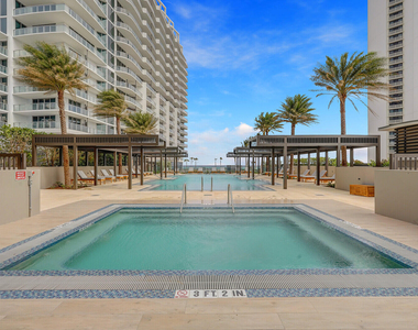 3100 N Ocean Drive - Photo Thumbnail 1